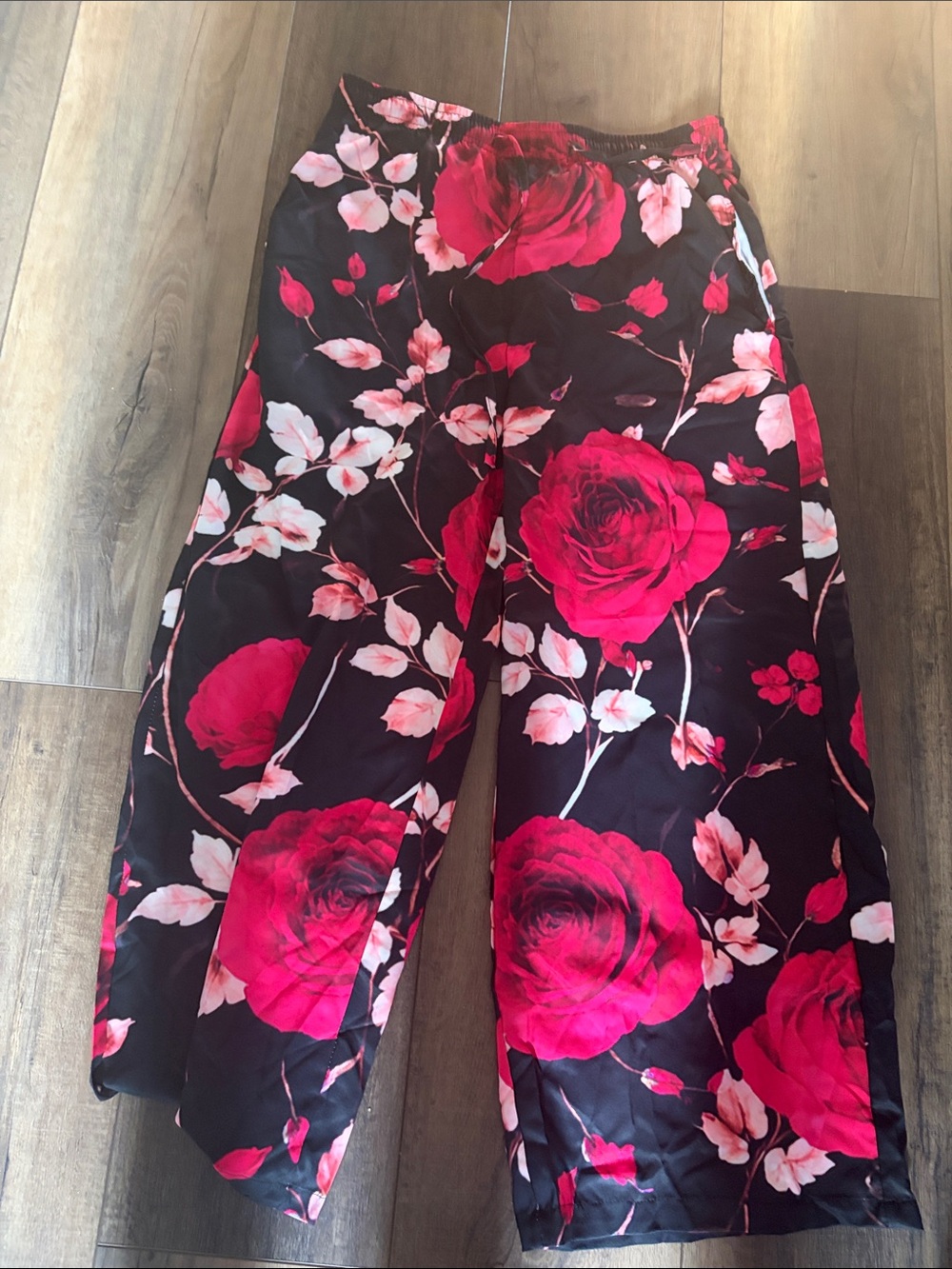 Floral Wide-Leg Women's Pants in Black and Pink